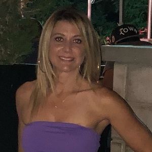 Meet your Posher, Antonella